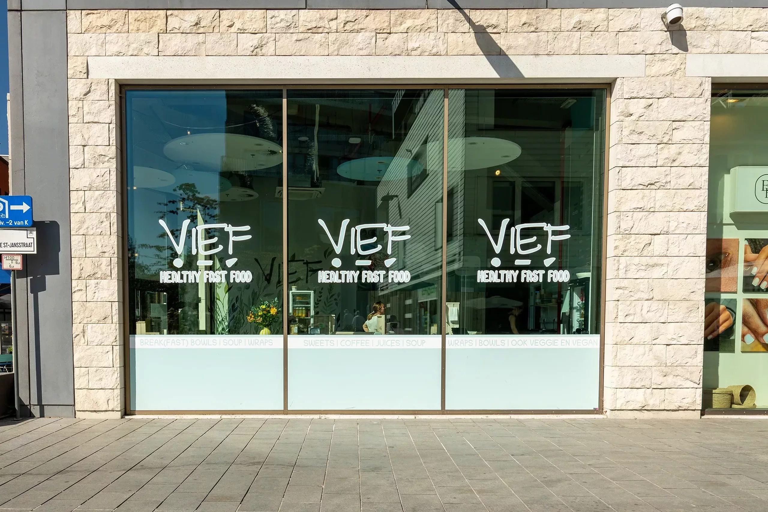 VIEF 1 1024x870